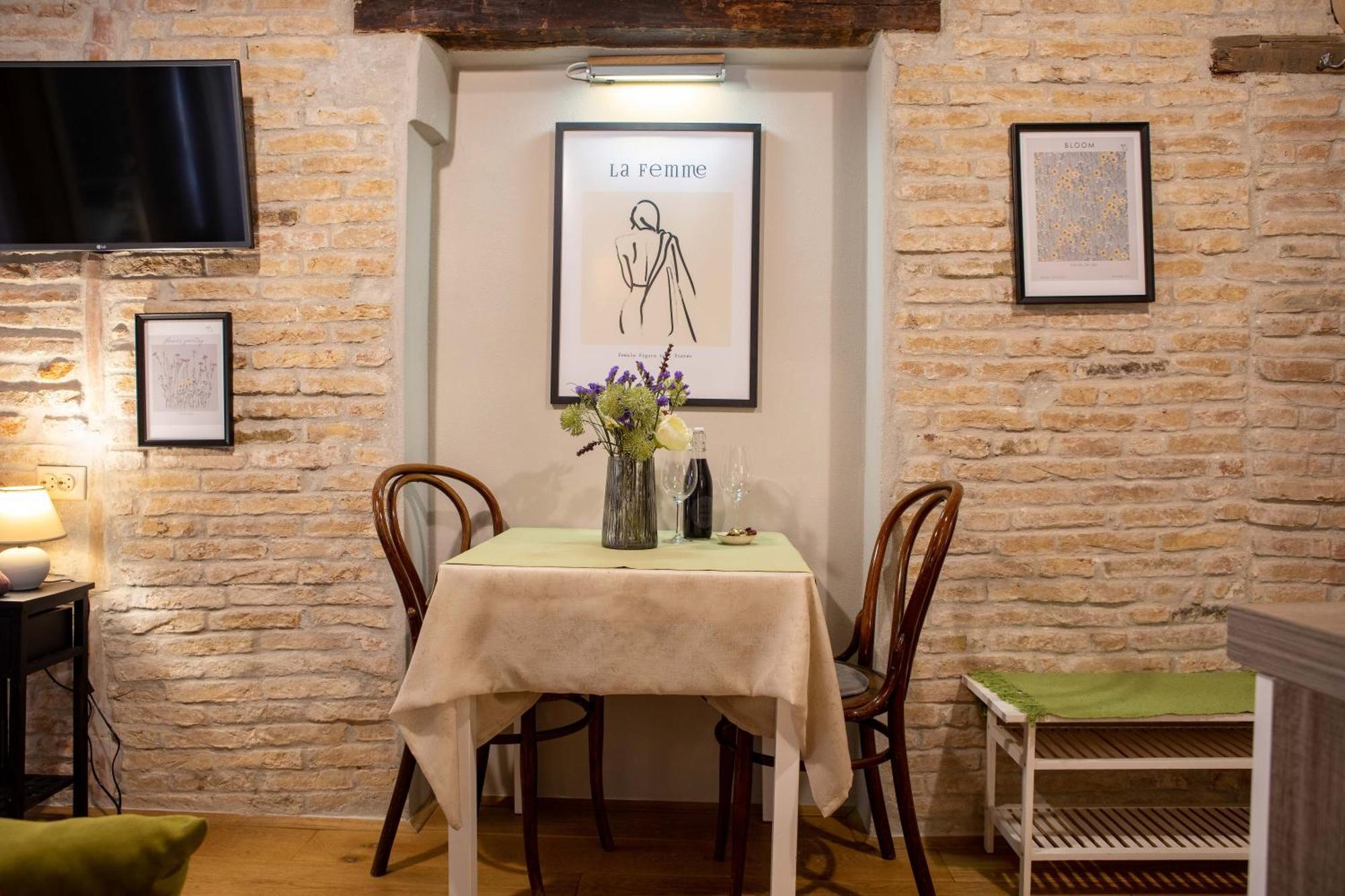 Appartamento Casa Kaligari History Rovigno Esterno foto